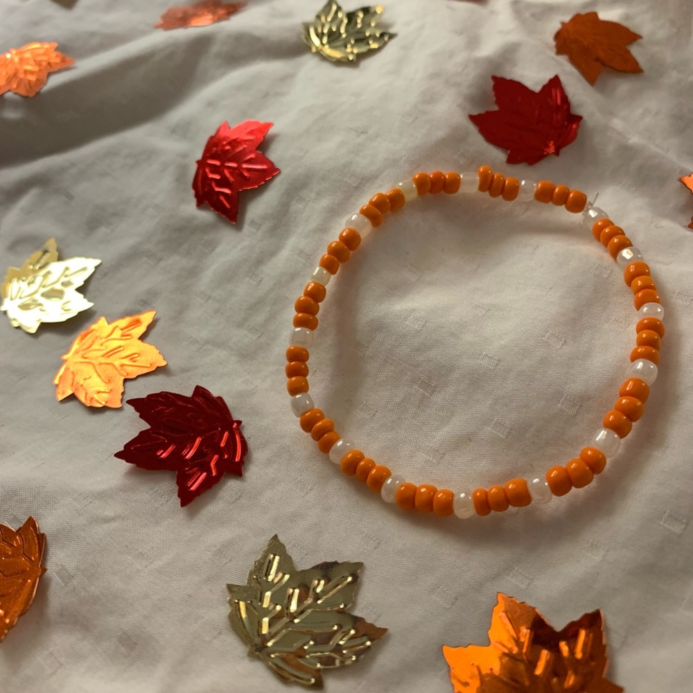 Pumpkin 🎃 inspired beaded bracelet